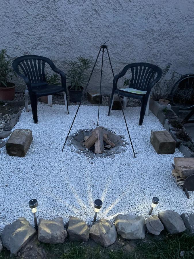 Apartamento Keresztes Lak Badacsonytördemic Exterior foto